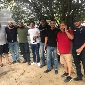 Meet your Posher, Manuel